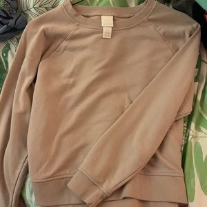 H&M tan sweatshirt